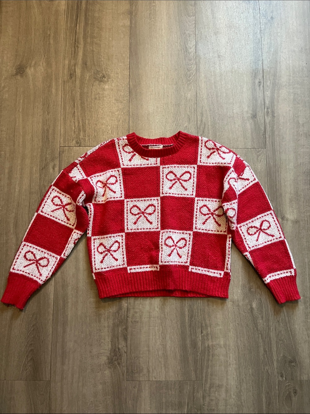Blu Pepper Red and White Bow-Pattern Crewneck Sweater